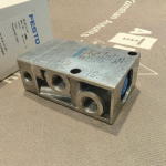 Festo VL/O-3-1/4 Pneumatic valve 9984 - Imagen 3