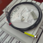 Keyence FU-67 FU-67Z Fiber Optic Sensor FU67 - Image 5