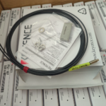 Keyence FU-67 FU-67Z Fiber Optic Sensor FU67 - Image 6