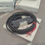 Keyence FS-V31P Fiber Optic Sensor - Image 3
