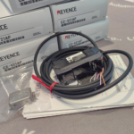 Keyence CZ-V21AP Fiber Optic Color Mark Sensor - Image 2