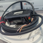 Keyence CZ-V21AP Fiber Optic Color Mark Sensor - Image 3