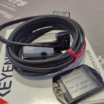 Keyence LV-S62 Ultra-small Digital Laser Sensor - Image 4