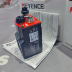 Keyence SR-1000W Autofocus Code Reader SR1000W - Image 3