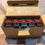 Schneider RXZE1M4C Plug-in Relay Socket - Imagen 3