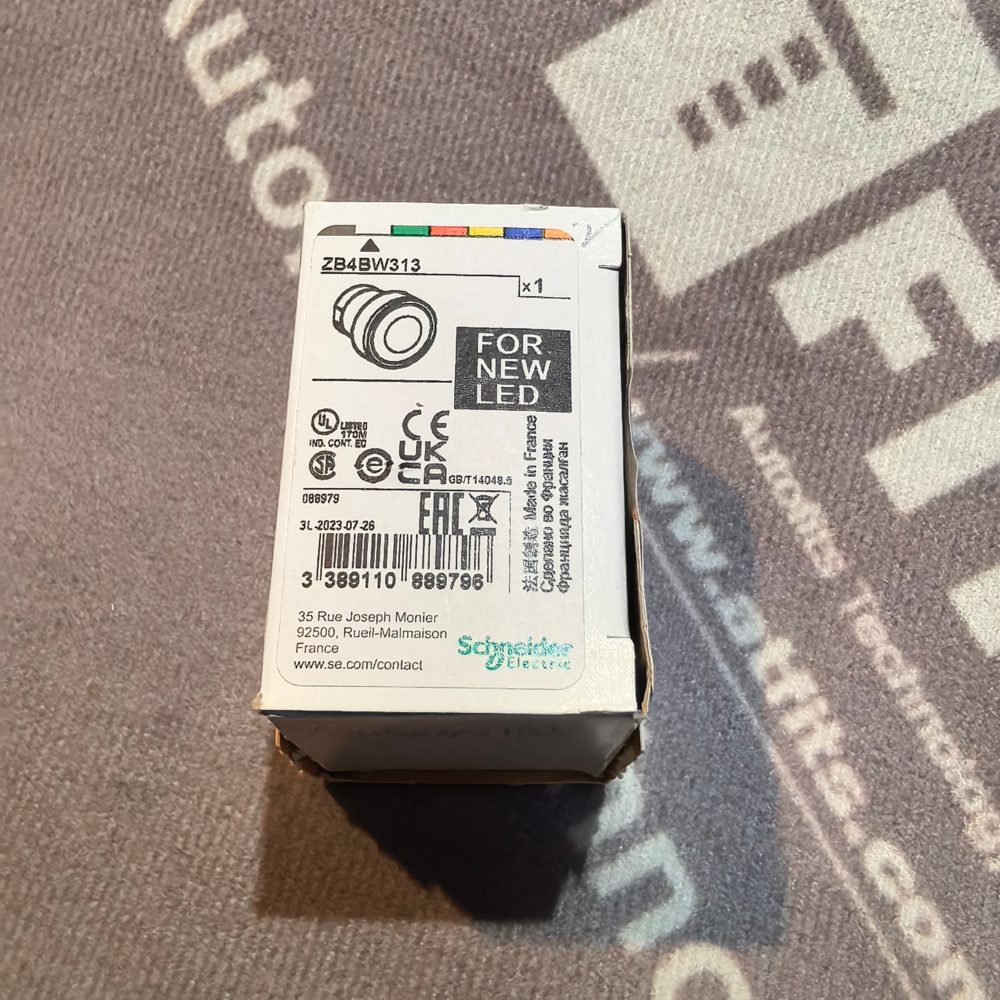 Schneider ZB4BW313 XB4 Series White Illuminated Spring Return Push Button Head Schneider ZB4BW313 XB4 Series White Illuminated Spring Return Push Button Head