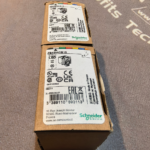 Schneider ZB4BW0B15 Contact Assembly And Light Block