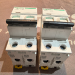 Schneider A9K27210 Miniature circuit breaker - Imagen 2