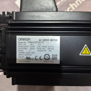 New Original Omron R88M-K2K030C-S2 G5 series AC servo motor