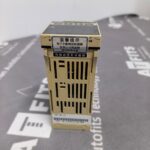 New Original SHIMADEN SR1-8P-1C Panel Mount PID Temperature Controller SSR Drive Output - Image 4