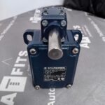 New Original Schmersal 151203470 TL 441-11Y-T-2512-6 Roller Lever Limit Switch - Image 6