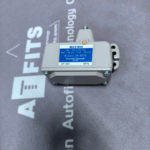 New Original Yamatake‑Honeywell LDV‑5202 Micro Mechanical Limit Switch - Image 3