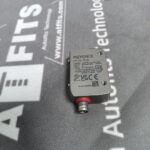 New Original KEYENCE 87124858 LR‑ZB100CN Laser Photoelectric Sensor - Image 4